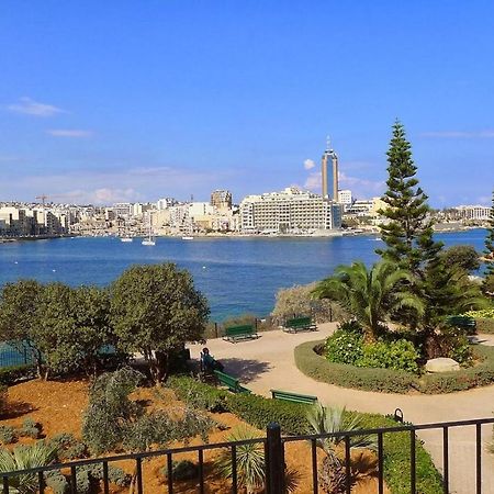 Апартаменти Picturesque Sliema Pad Steps From The Seafront Екстер'єр фото
